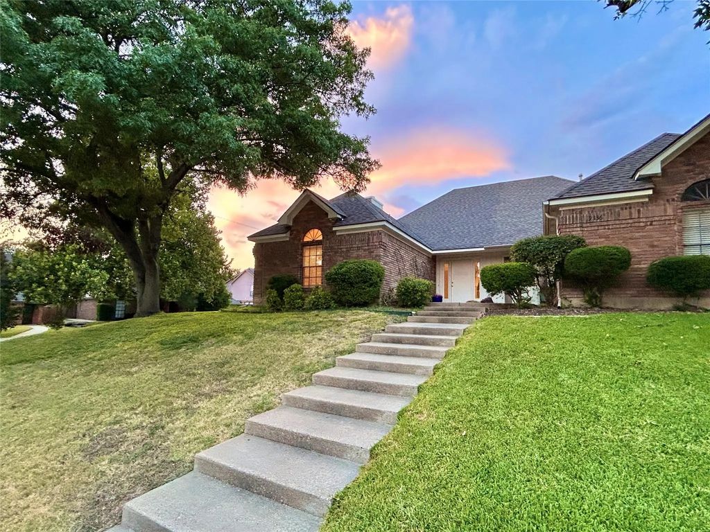 9334 Highedge Circle, Dallas