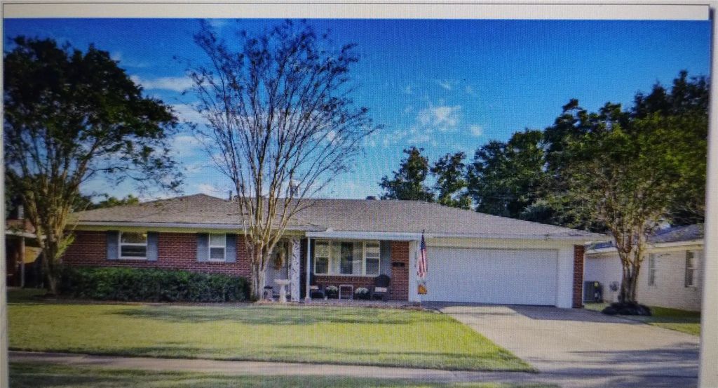 2916 Eugene, Bossier City