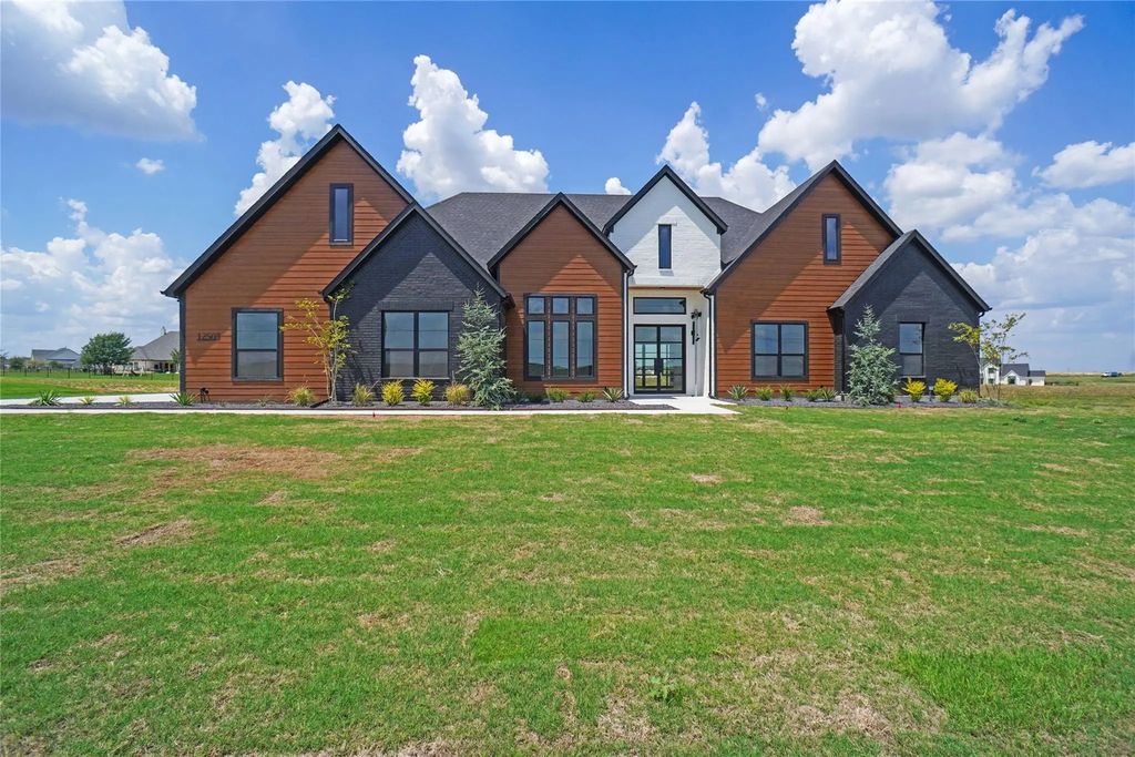 12503 Bella Crossing Drive, Fort Worth