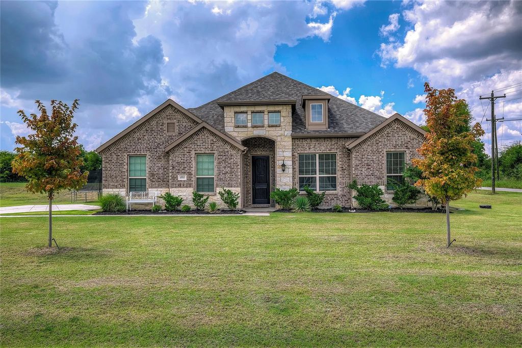 4910 Elizabeth Way, Lone Oak
