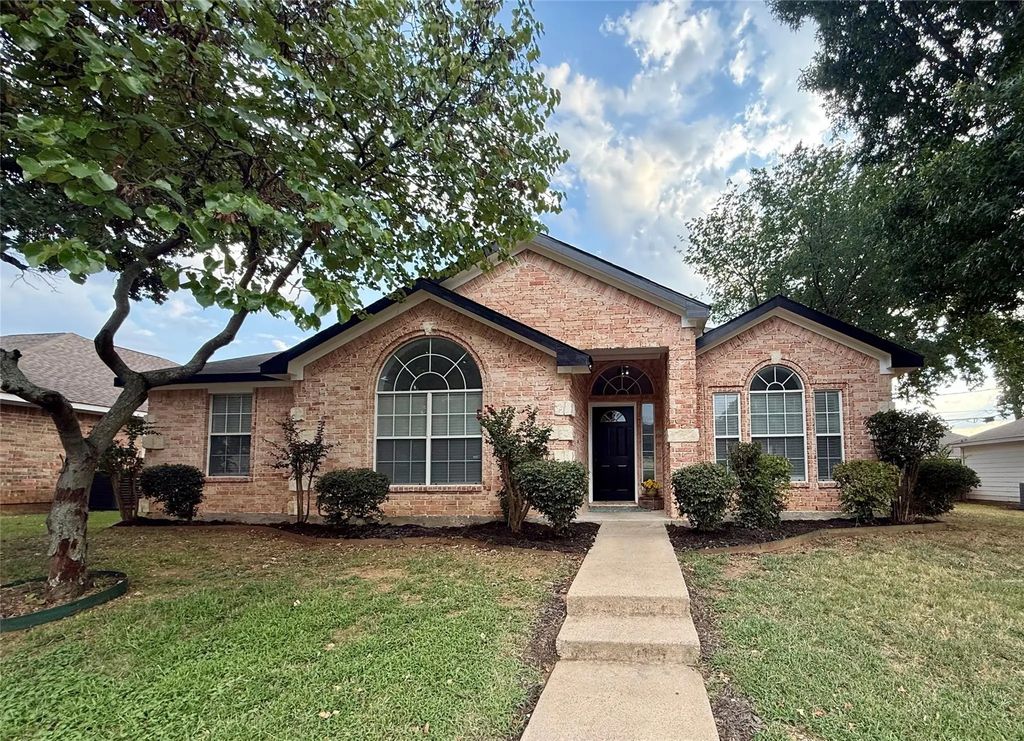 5520 Chimney Rock Drive, Arlington