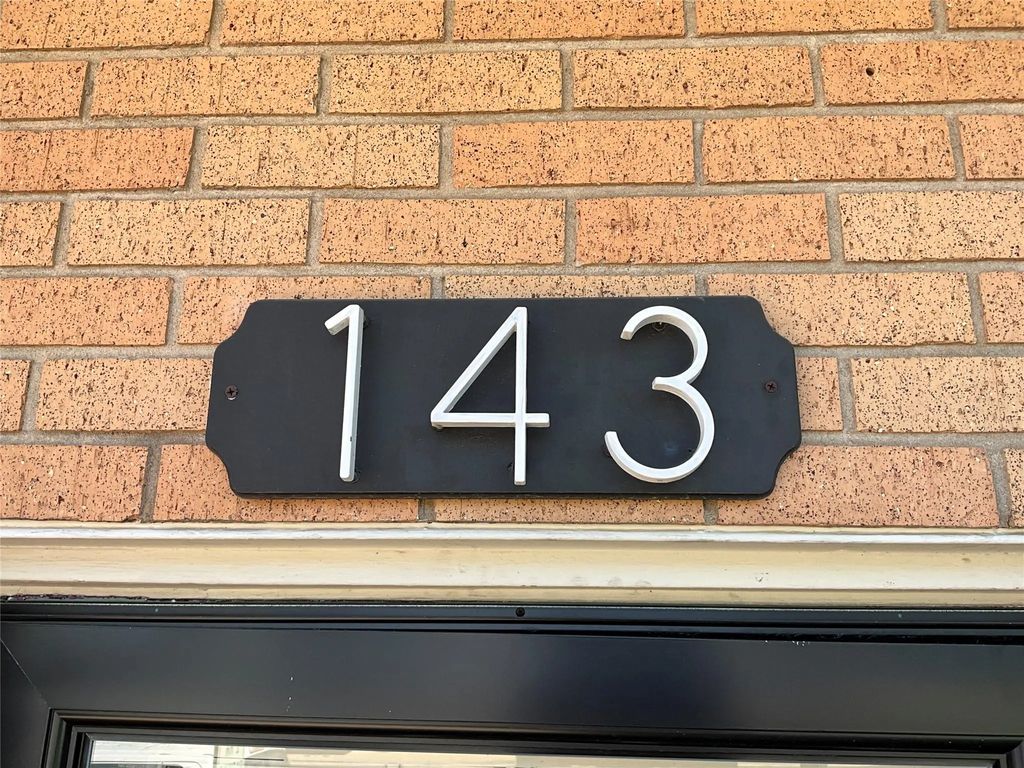 143 W Dallas Street, Canton