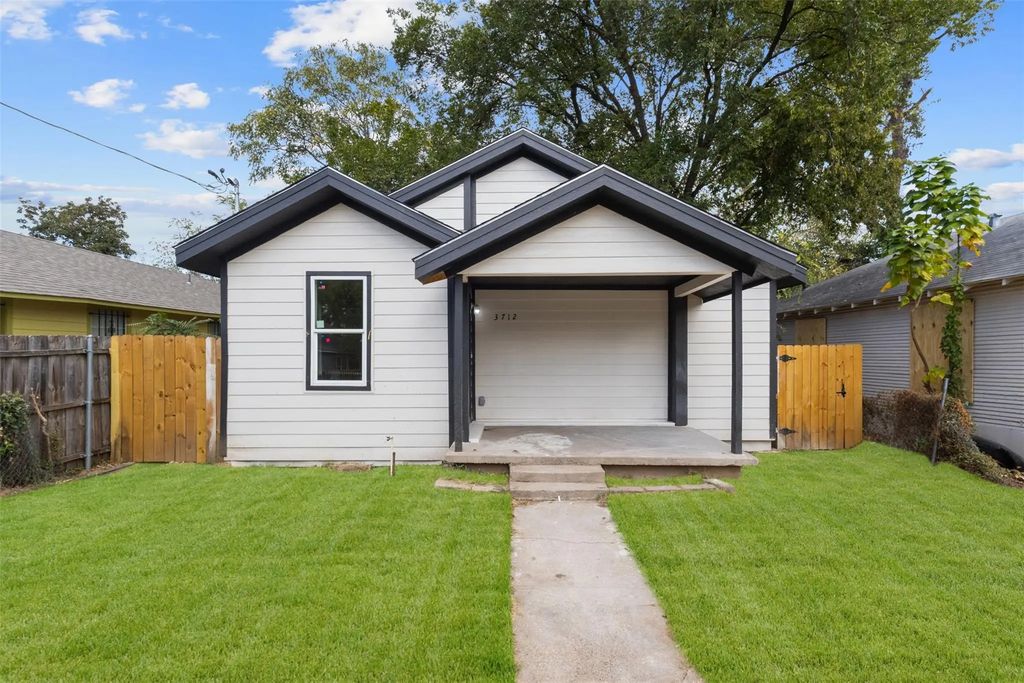 3712 Ruskin Street, Dallas