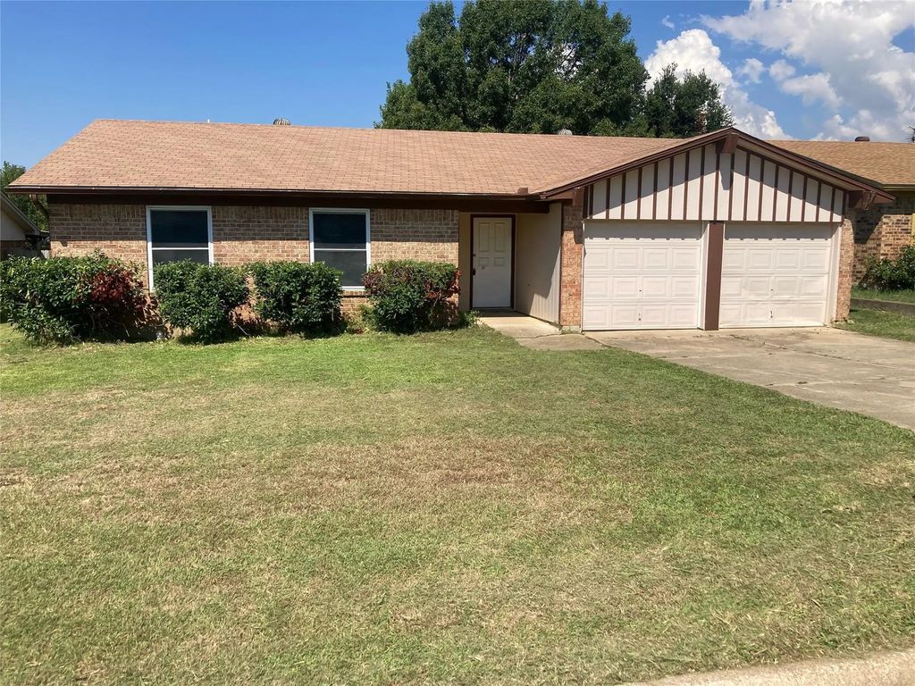 7613 Meadowbrook Drive, Watauga