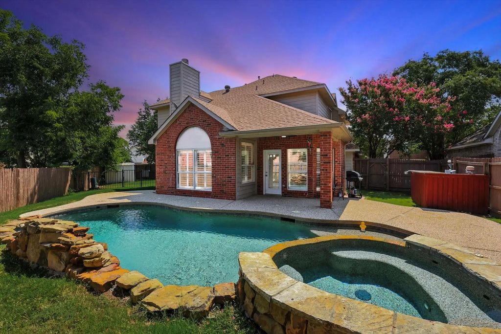 2232 Ellis Drive, Flower Mound