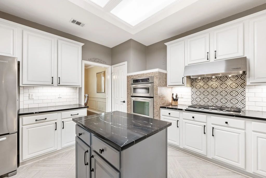 8801 Lakeside Drive, Rowlett