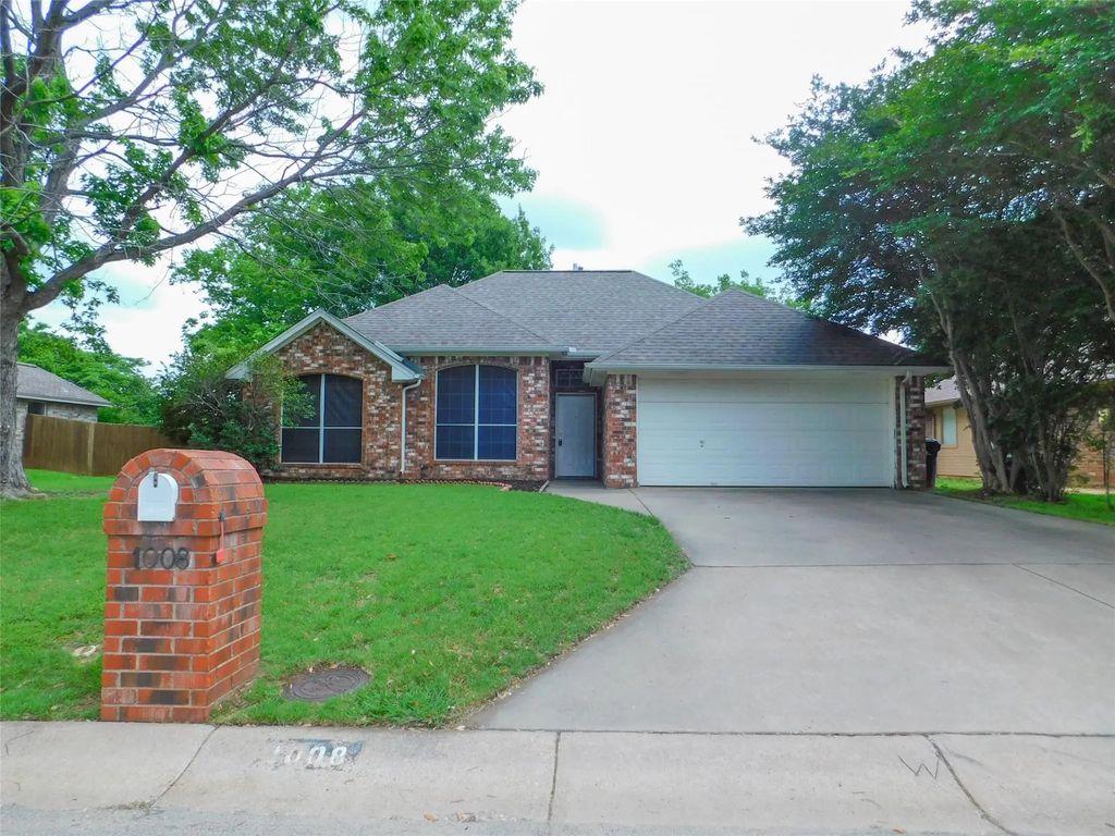 1008 Bayfield Drive, Denton