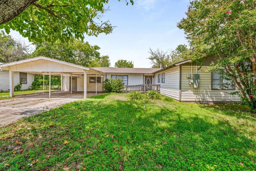 935 W Park Street, Stephenville