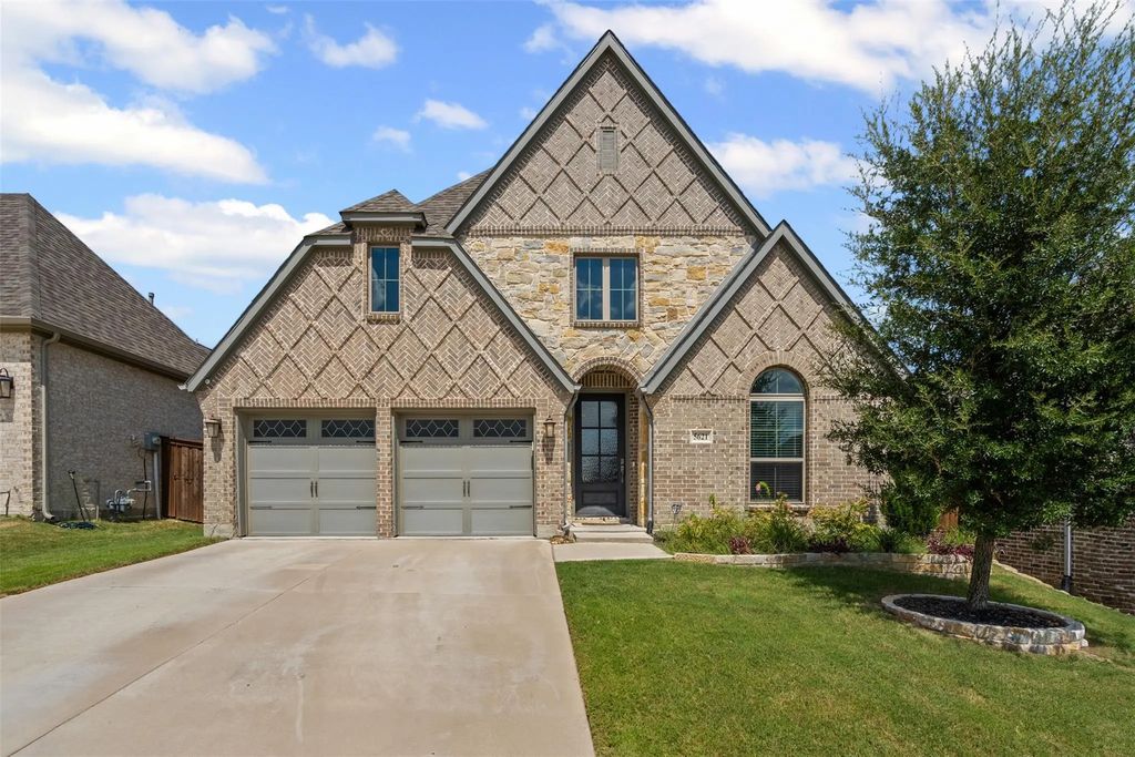 5621 Pradera Road, Fort Worth