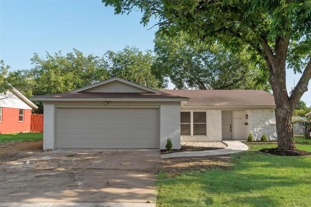 2409 Catalo Lane, Arlington