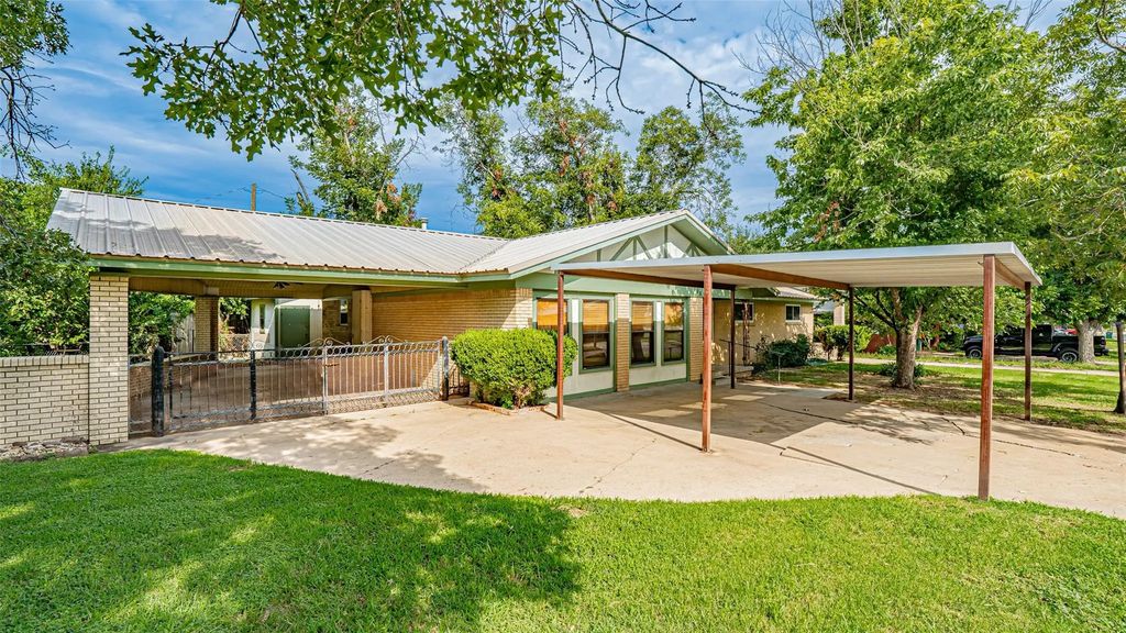 103 Blakeney Street, Stephenville