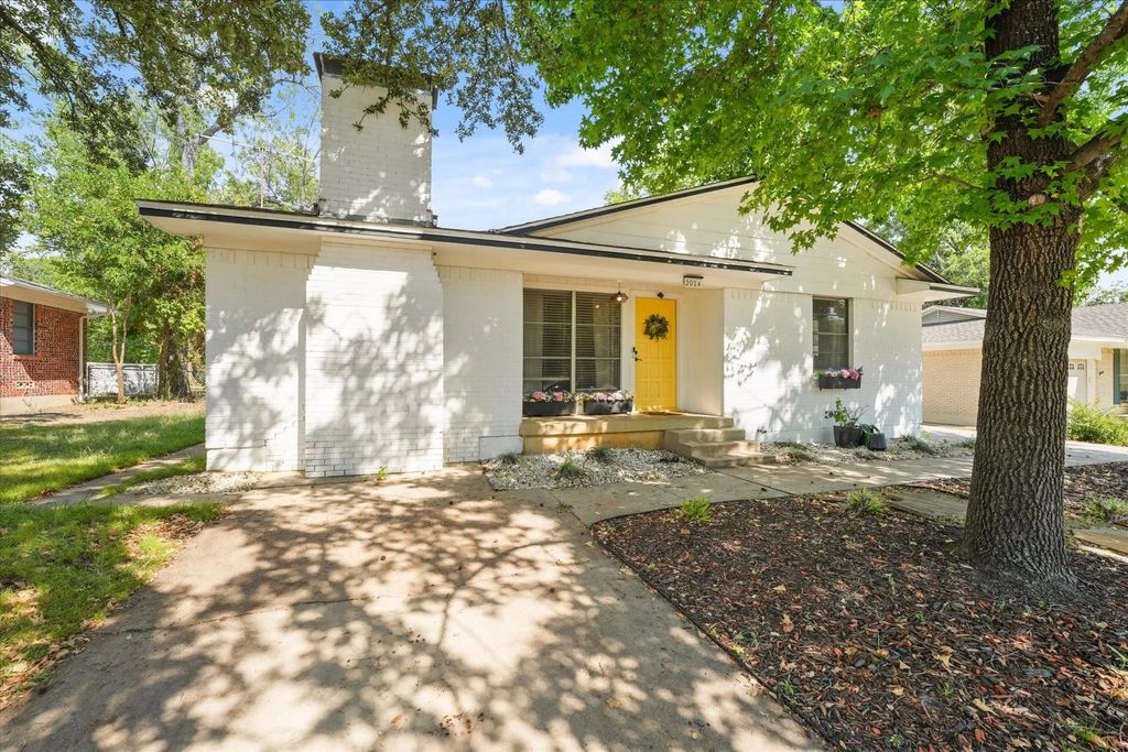 2014 Shawnee Street, Denton