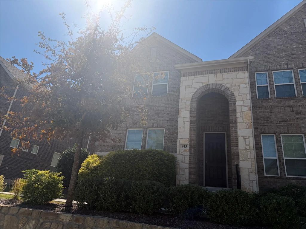 913 Utica Drive, McKinney