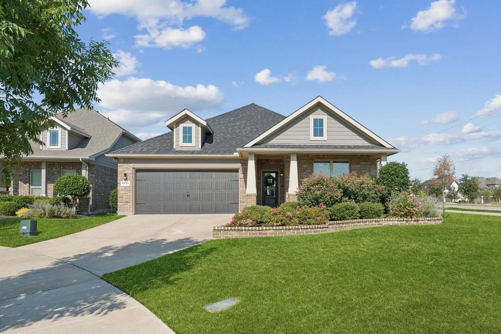 1621 Bunting Drive, Argyle