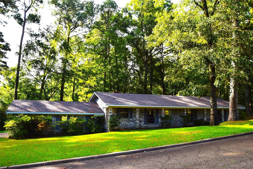 1208 Gloria Street, Minden