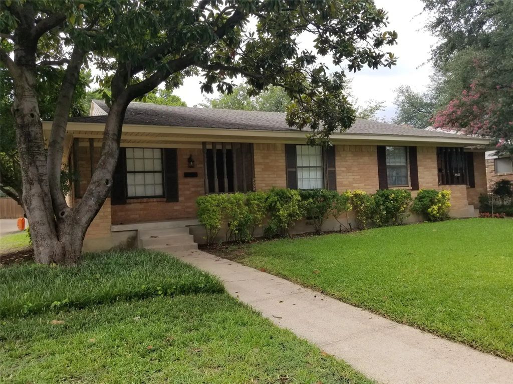 7558 Brentcove Circle, Dallas