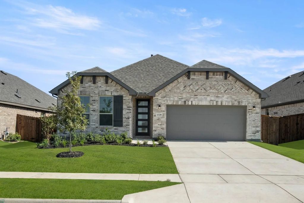 1320 Beaumont, Red Oak
