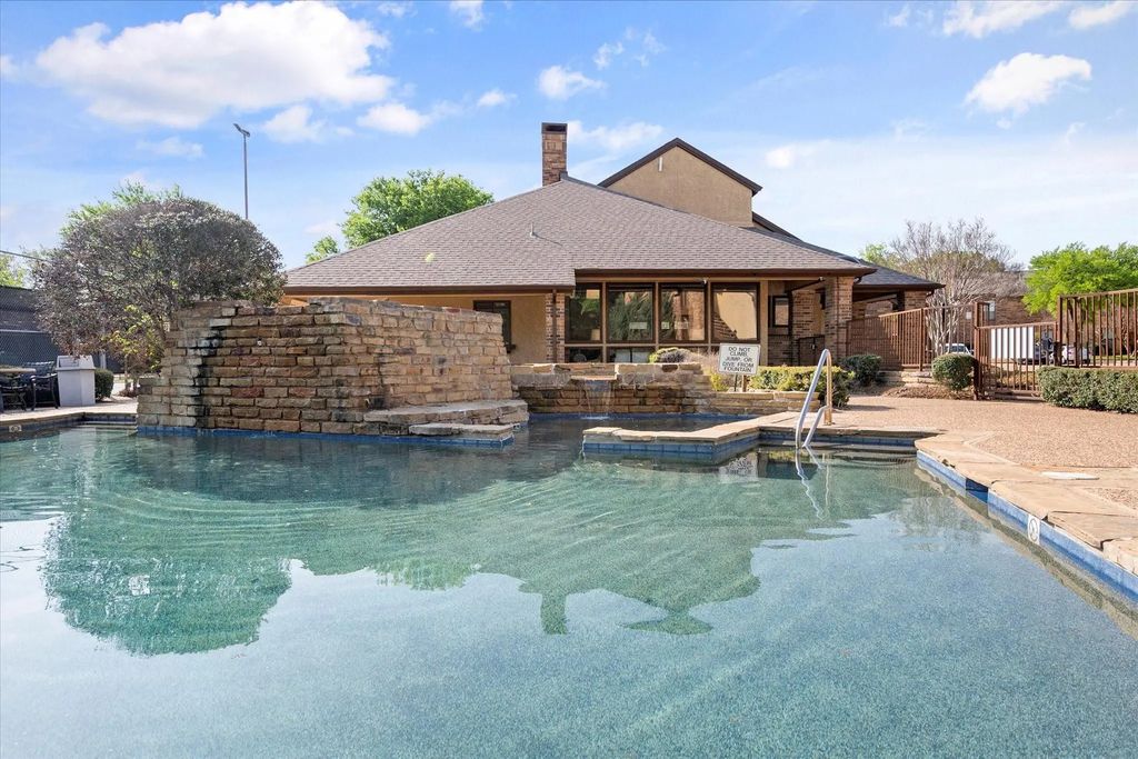 2101 Calico Lane 2621, Arlington