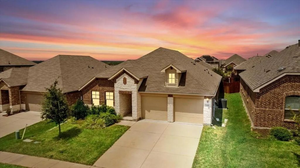 2408 Buchanan Lane, Forney