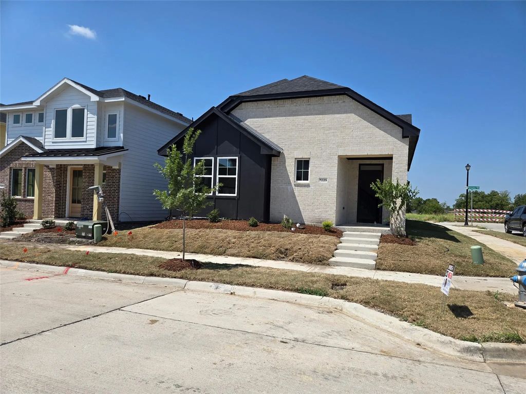 7229 Bayhill Lane, Rowlett