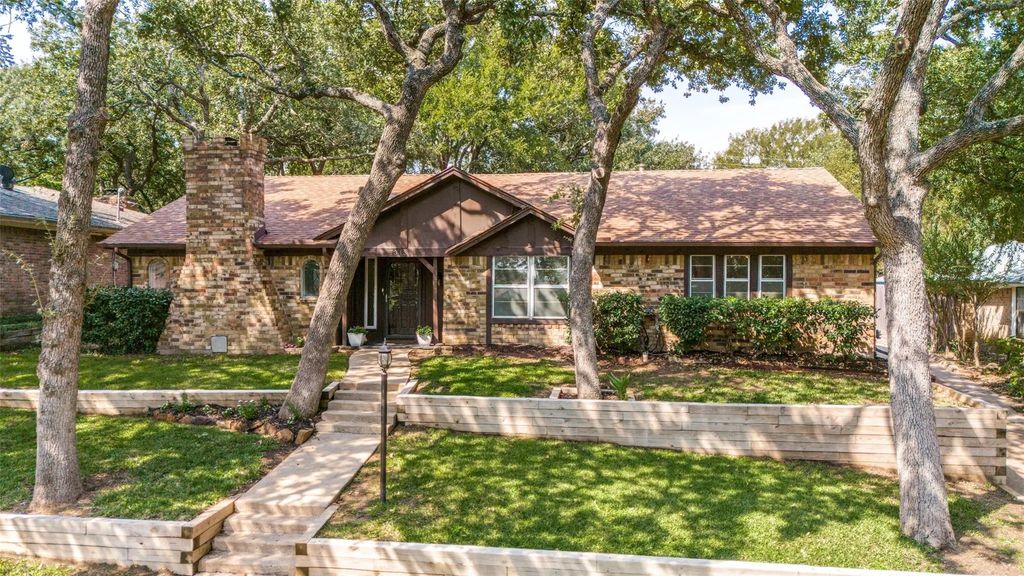 7313 Timberidge Drive, North Richland Hills