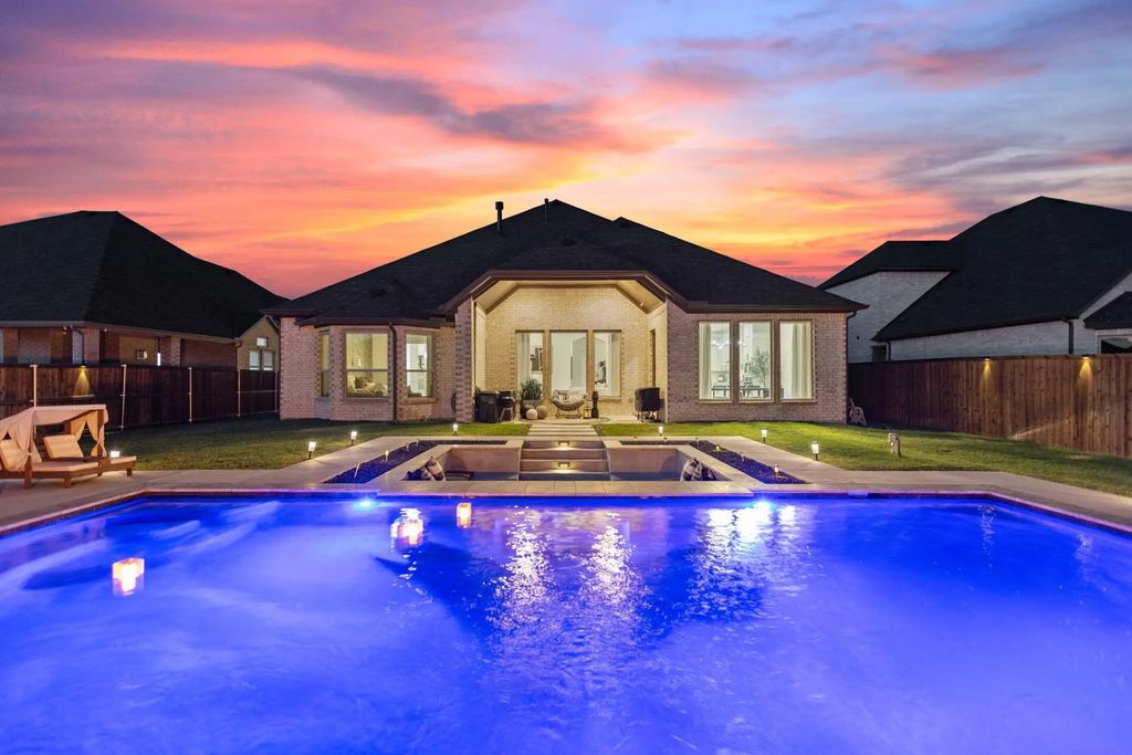 1851 Verona Lane, McLendon Chisholm