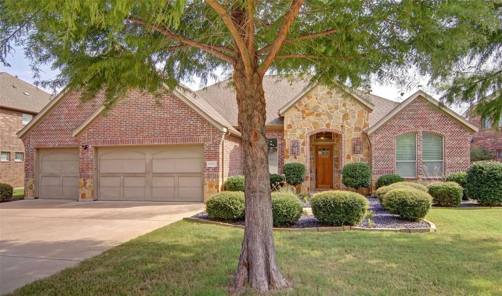 6104 Lamb Creek Drive, Fort Worth