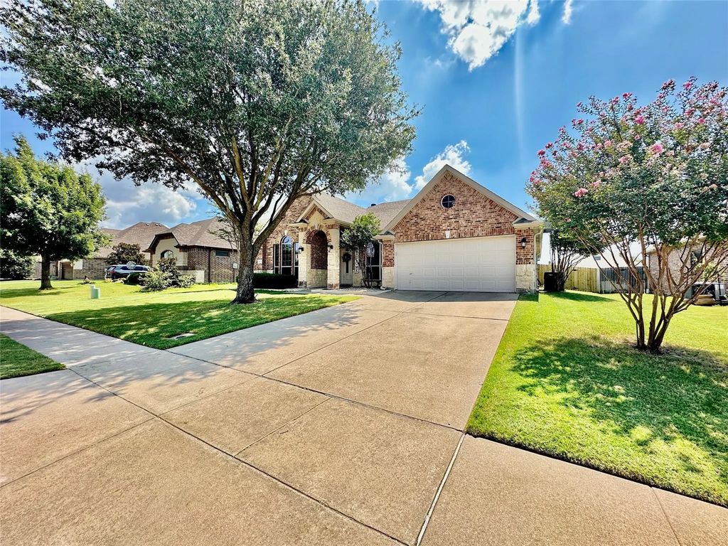 5018 W Fall Drive, Midlothian