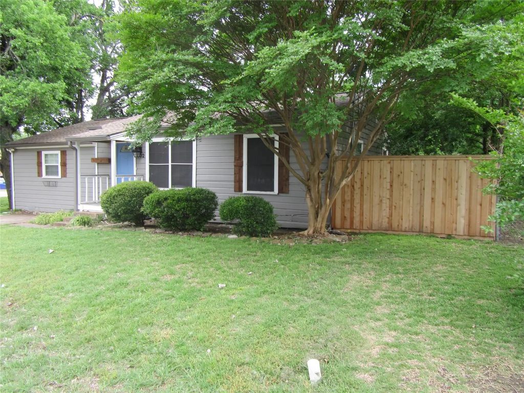 502 E Oak Street, Wylie