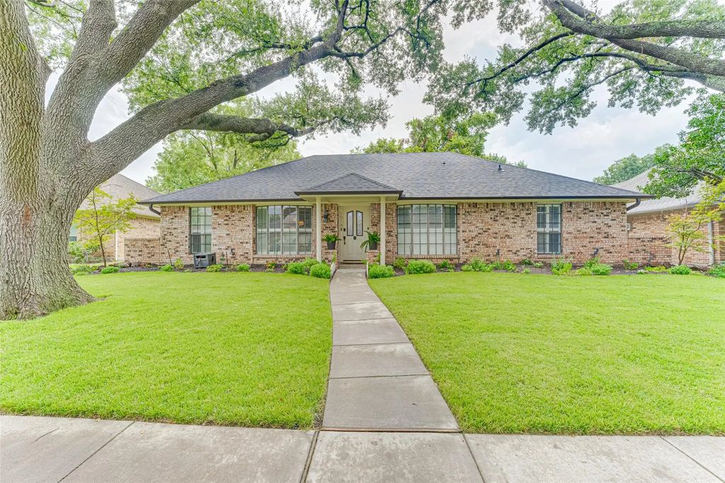 1914 Westminister Drive, Rowlett