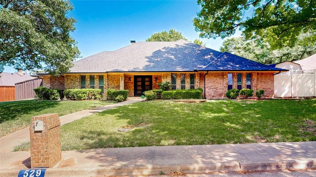529 Arthurs Drive, DeSoto