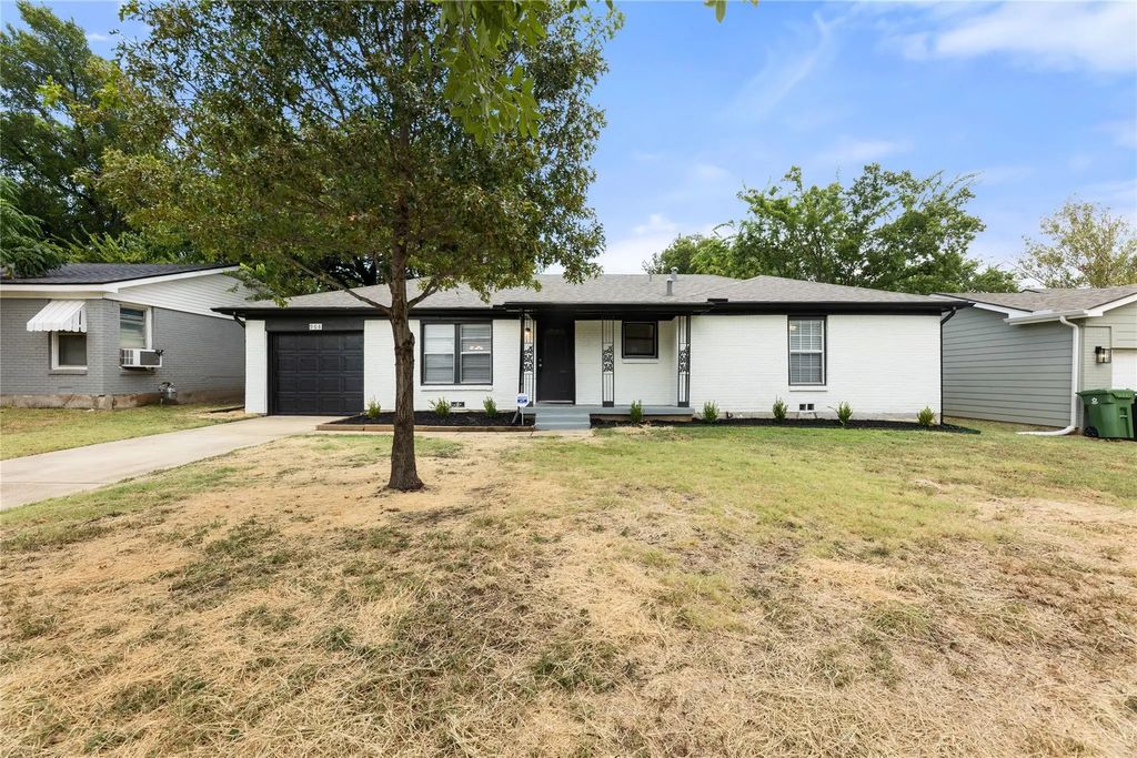 908 Zelda Drive, Hurst