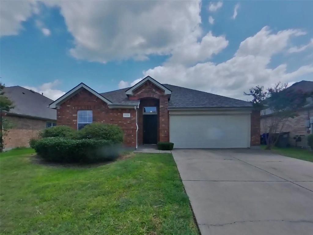 2125 Bluebell, Forney