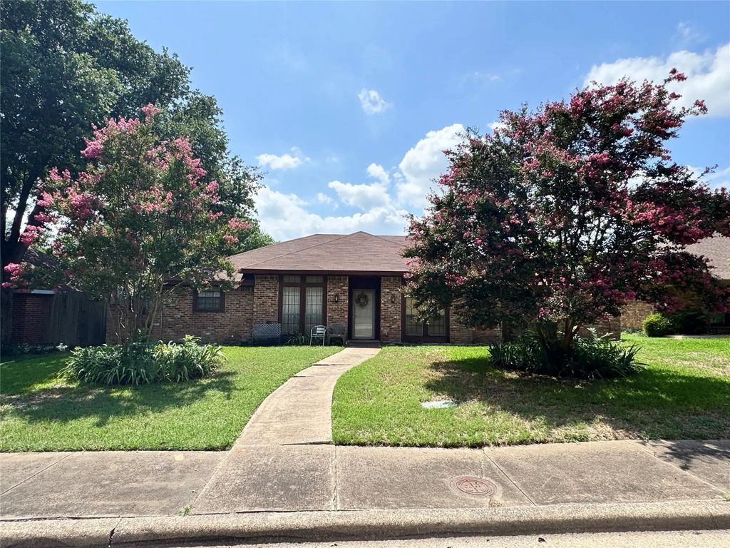 4415 Cinnabar Drive, Dallas