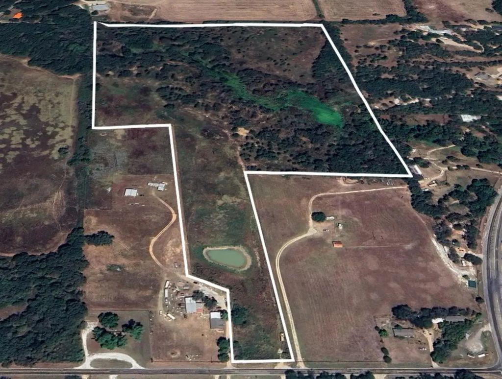 1917 Wildcat Circle, Gholson