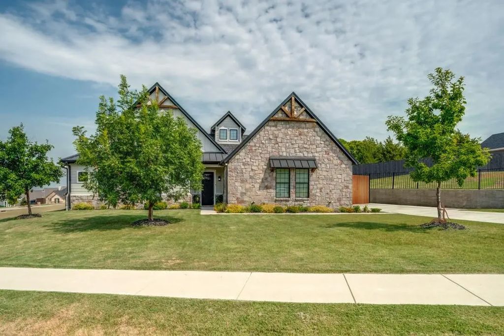 304 Cyndilu Lane, Decatur
