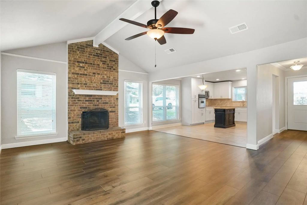 7912 Irish Drive, North Richland Hills