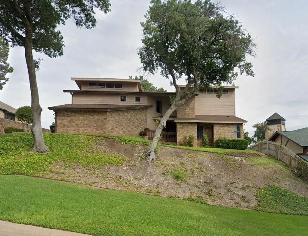 4000 Green Oak Drive, Waco