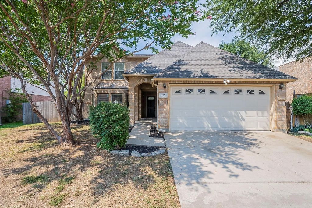 205 Kissimmee Drive, Arlington