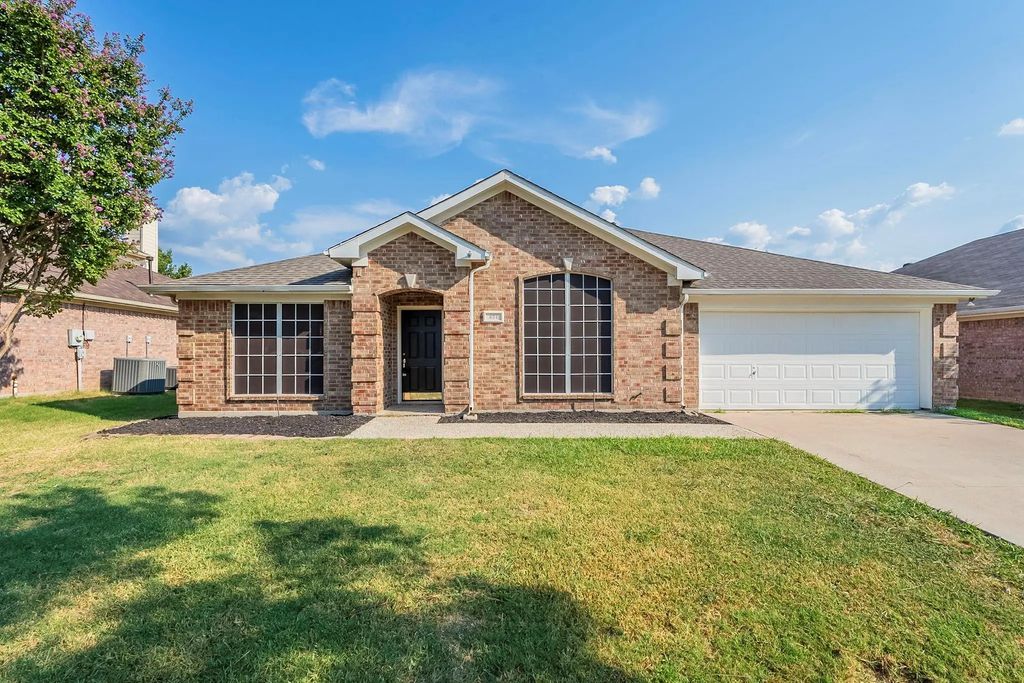 604 Coal Creek Drive, Mansfield