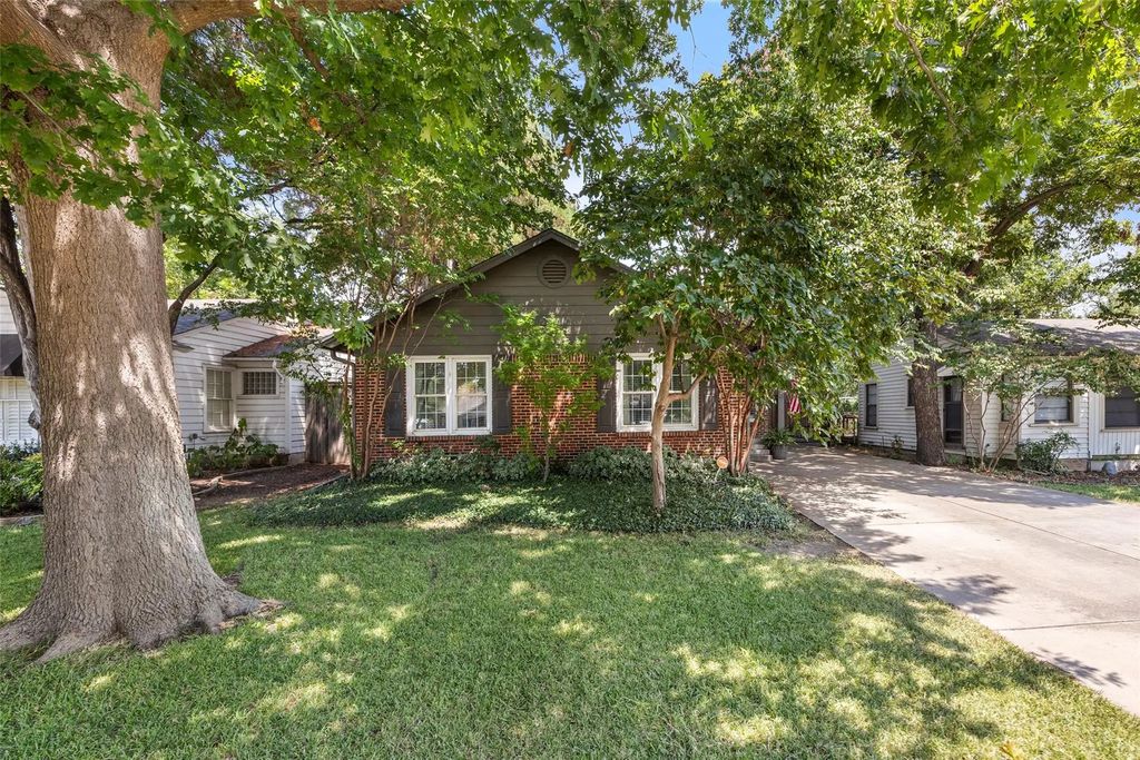 6032 Lovell Avenue, Fort Worth