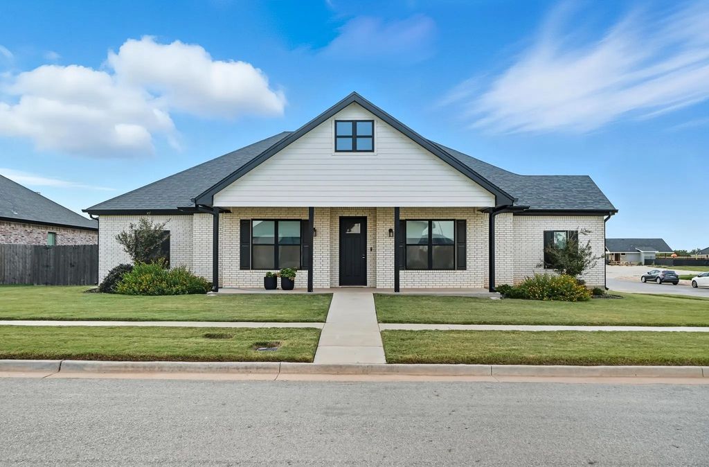 6502 Randy Avenue, Abilene