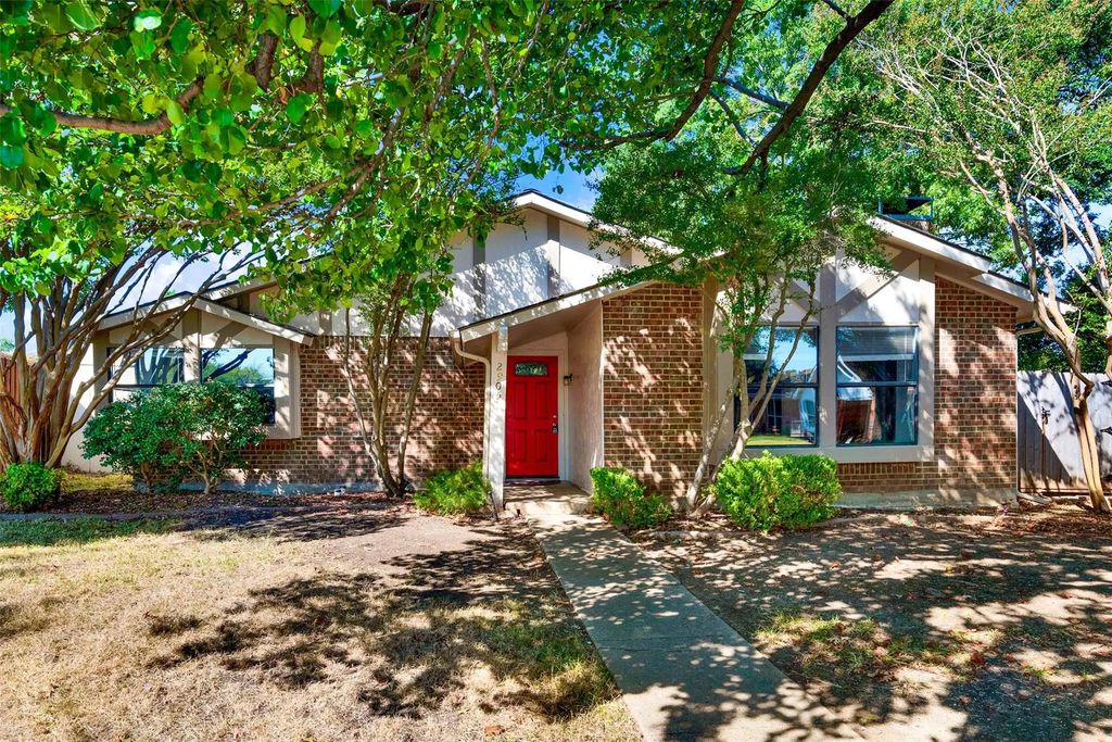 2905 Jesters Court, Plano