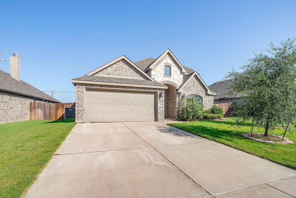 1604 Irene Drive, Crowley