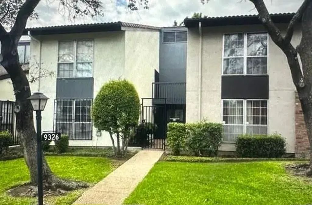 9326 Emberglow Lane, Dallas