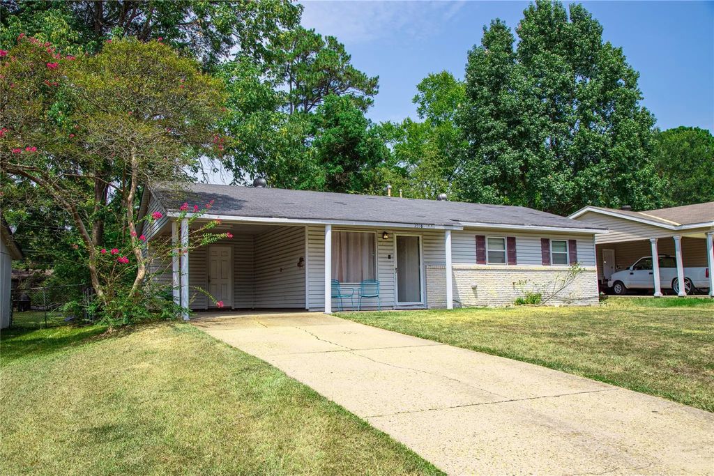 2558 Crape Myrtle Street, Shreveport