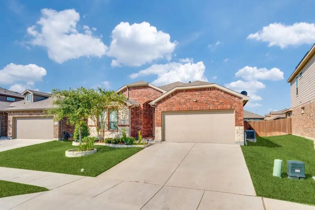 16025 Charing Cross, Fort Worth