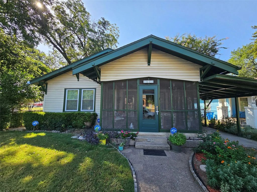 1634 Poplar Street, Dallas