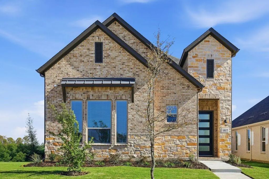 1017 Rainshower Way, Celina