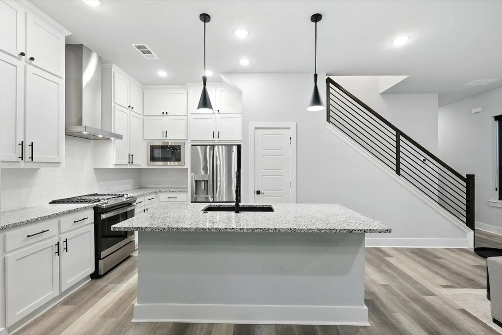 4928 Hidden Grove Drive, Fort Worth